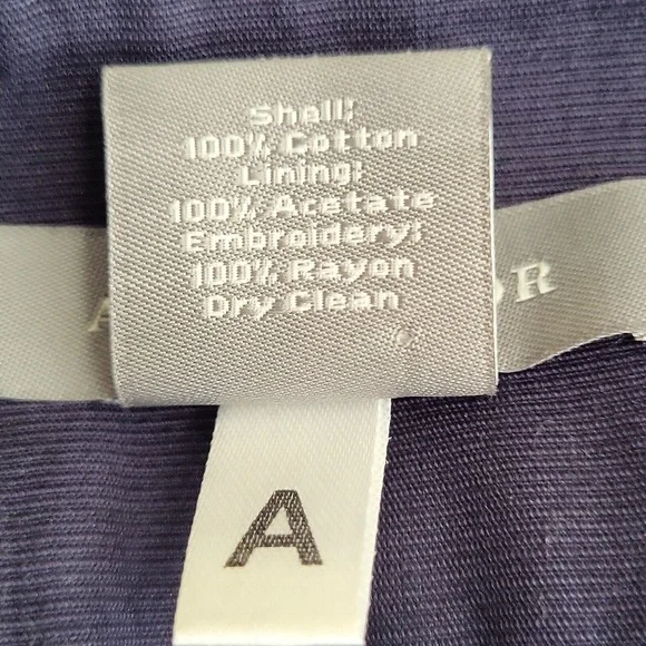 Ann Taylor Midnight Blue Pencil Skirt With White Embroidery - Picture 7 of 8